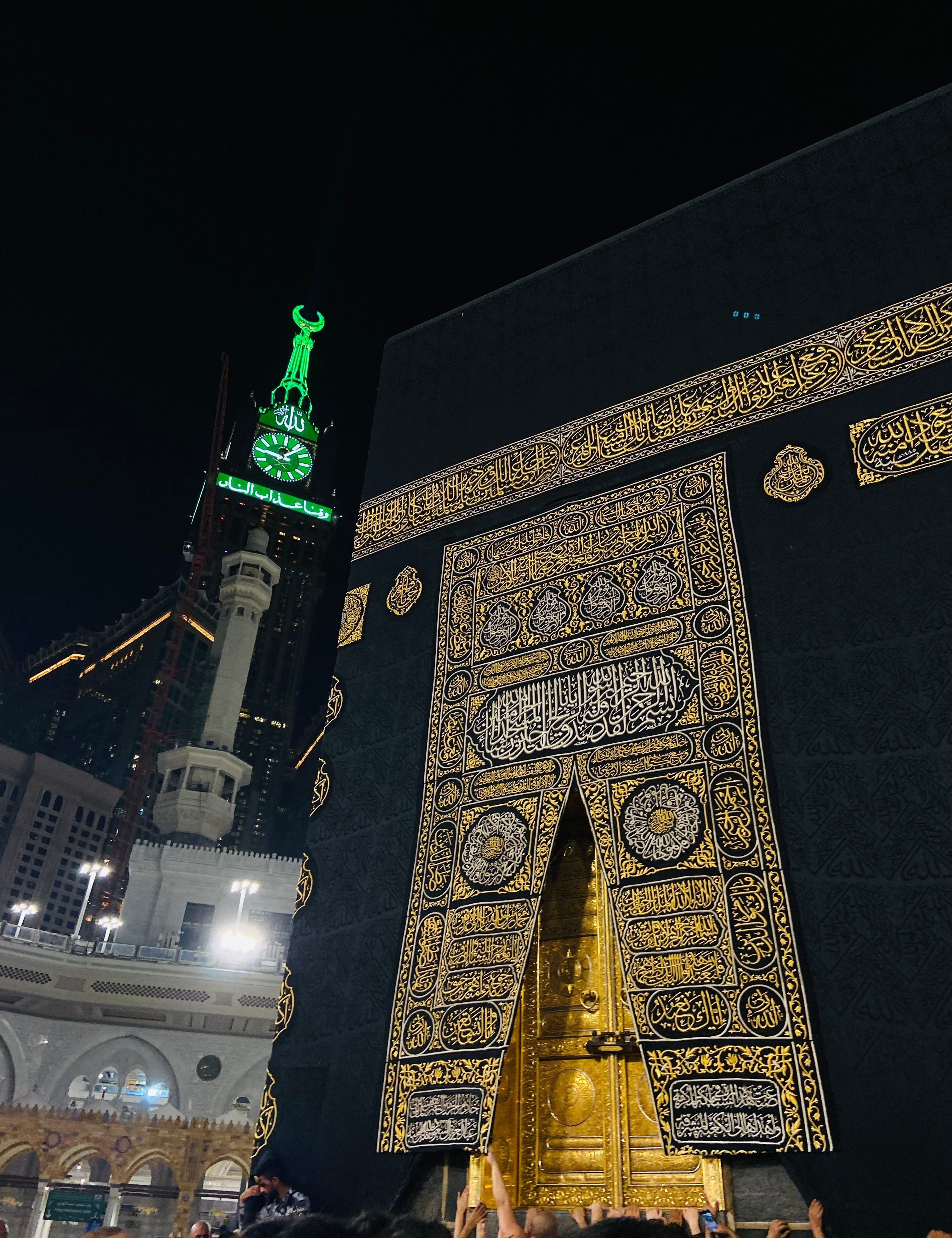 Comment s’habiller pour la Omra et le Hajj ? Guide pratique pour les femmes