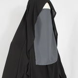 Half Niqab anthracite avec élastique à l’arrière, porté de profil