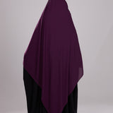 Maxi Hijab XXL à nouer prune, vue de dos